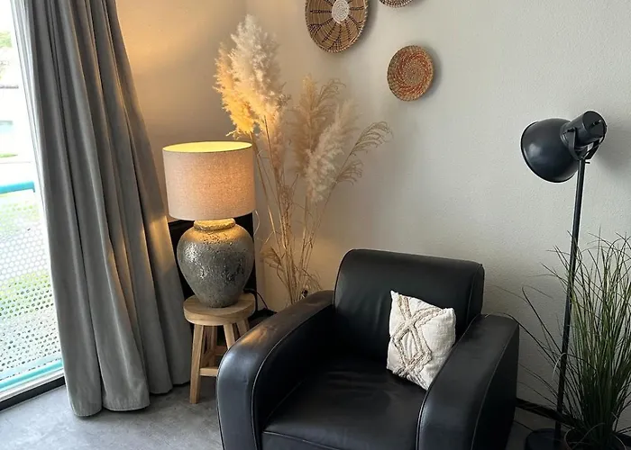 Duenenblick Am Aber 400 Meter Entfernt, Mit Renoviertem Badezimmer * Julianadorp